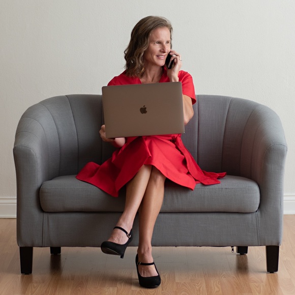 Meet your Posher, Trisha - Picture 1 of 1